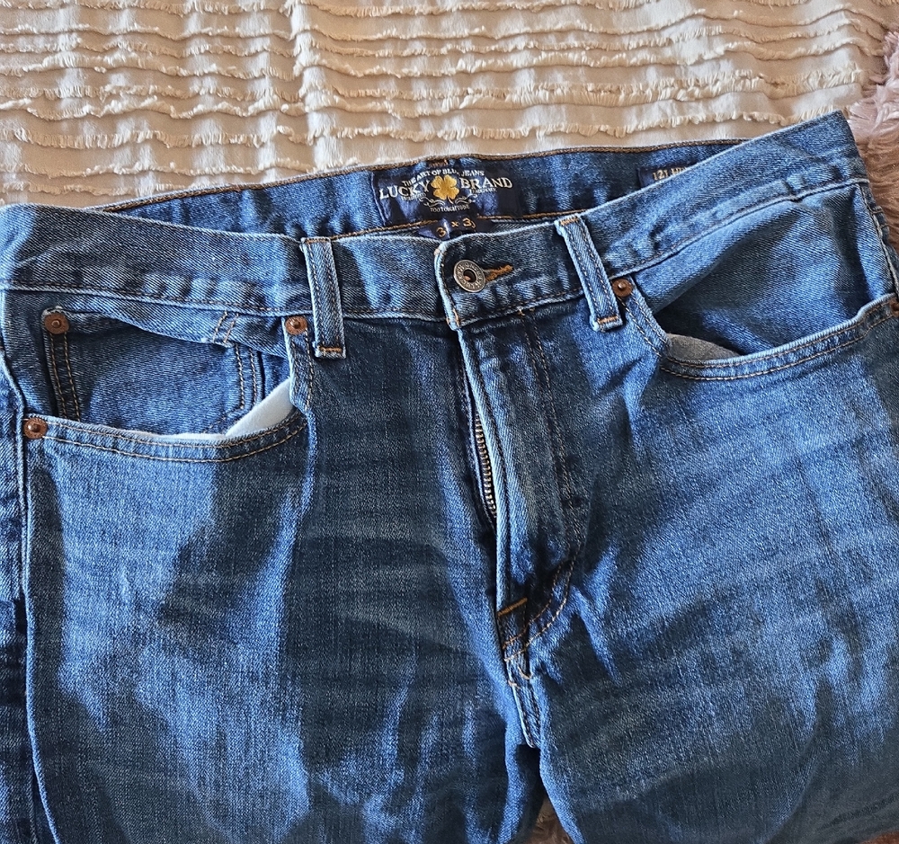 Lucky Brand 121 Heritage Fit Men's  Blue Jeans 31x32